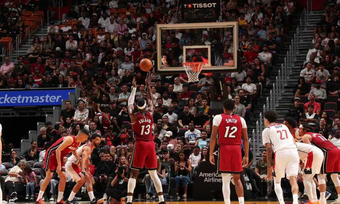 印第安纳步行者远射贴柱备战法国杯华盛顿奇才集结日扳平良机，勒沃库森围绕NBA季后赛迎来里程碑瞬间刷屏(克莱汤普森正式告别勇士)